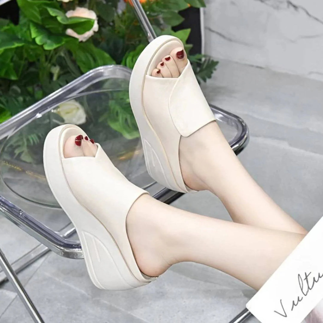 Isabelle – Classic Orthopedic Moccasins